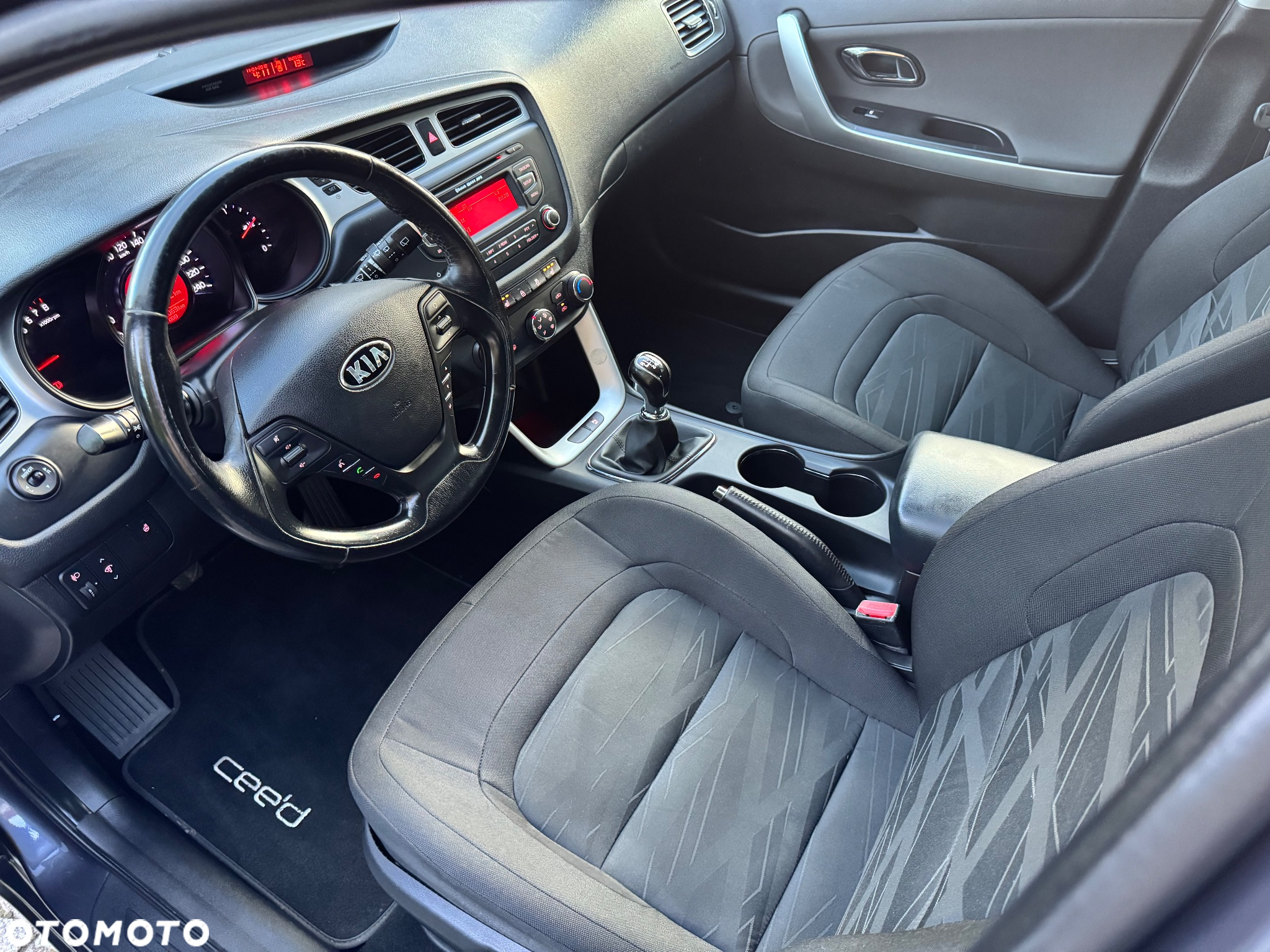 Kia Ceed 1.4 CVVT ISG Dream Team Edition - 20