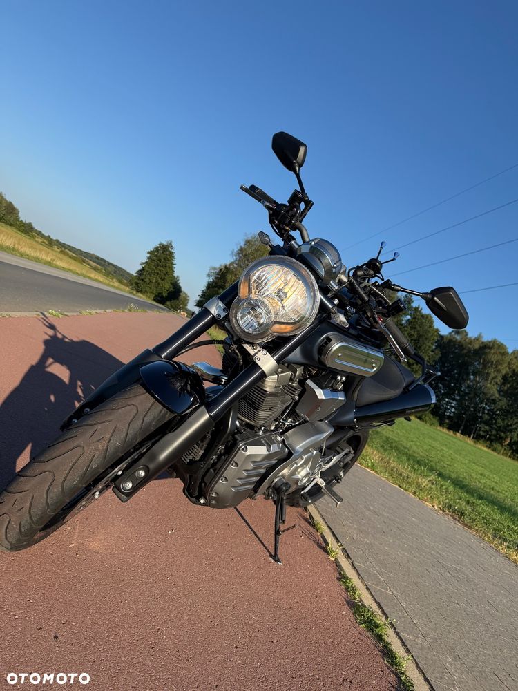 Yamaha MT - 5