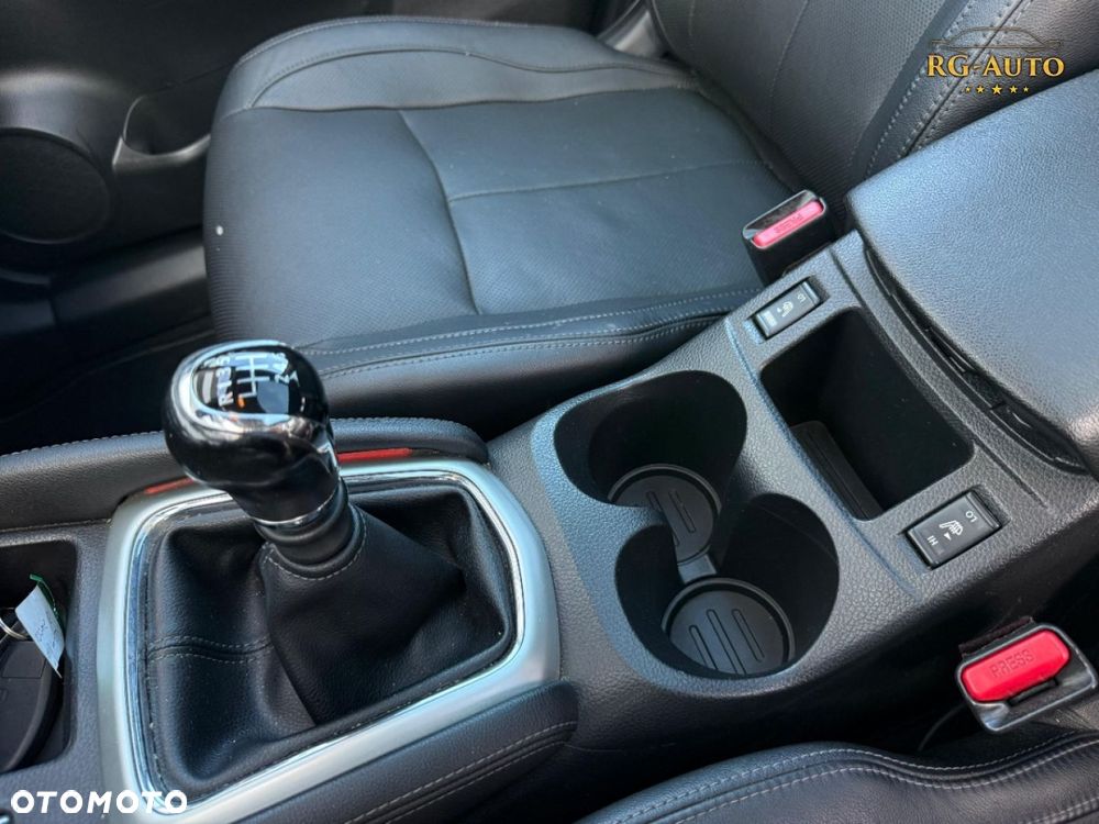 Nissan Qashqai - 30
