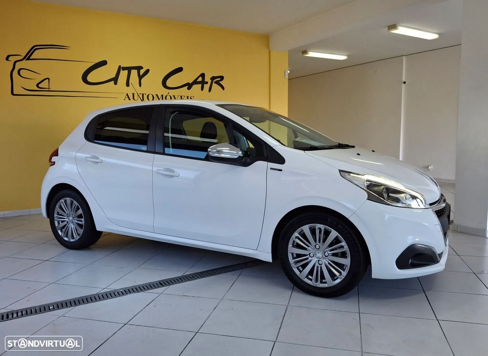 Peugeot 208 1.5 BlueHDi Allure - 1