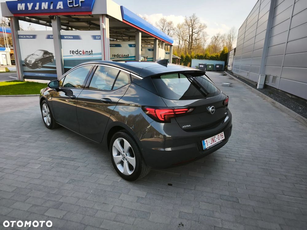 Opel Astra 1.6 D (CDTI) Start/Stop Dynamic - 11
