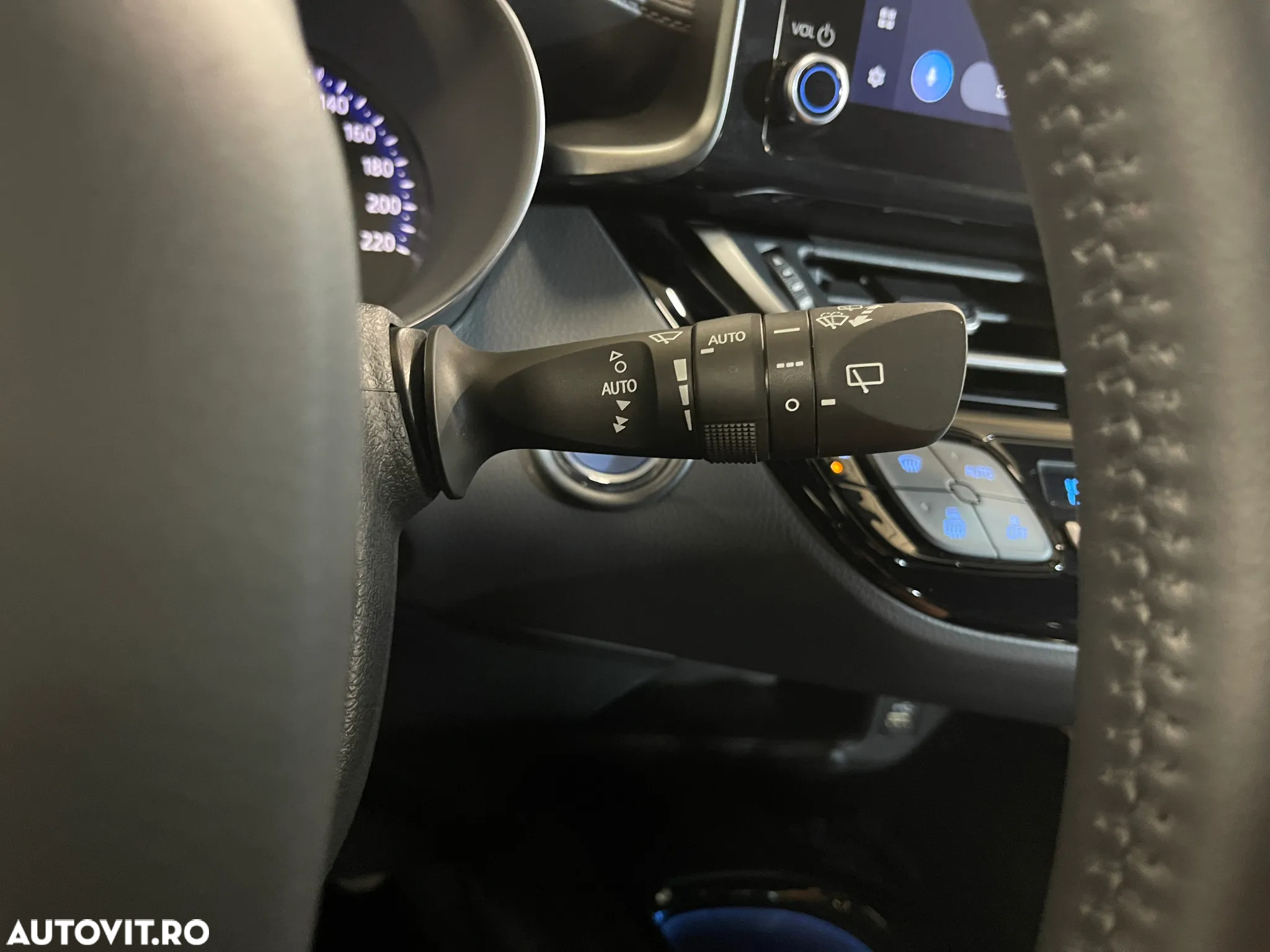 Toyota C-HR 2.0 HSD 184 CP 4x2 CVT Style - 20