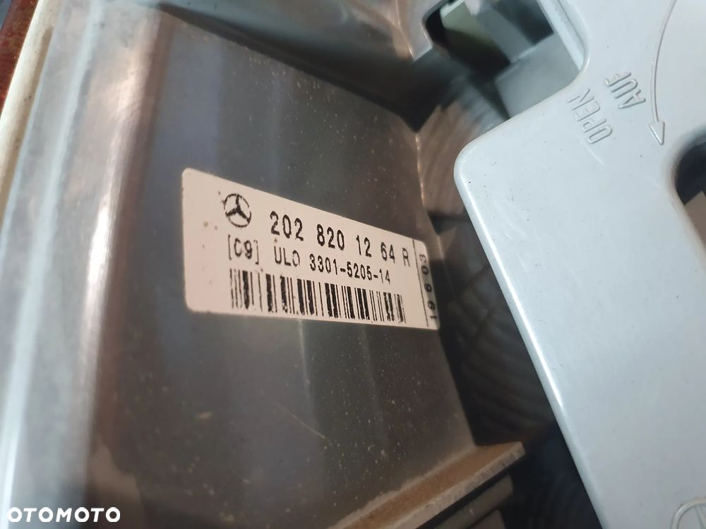 MERCEDES W202 LAMPA TYŁ PRAWA SEDAN EUROPA + WTYCZKA INSTALACJA - 5