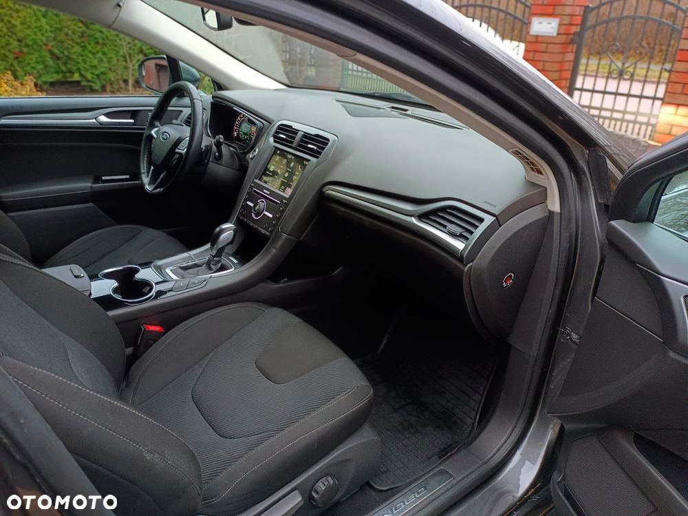 Ford Mondeo 2.0 TDCi Titanium PowerShift - 12