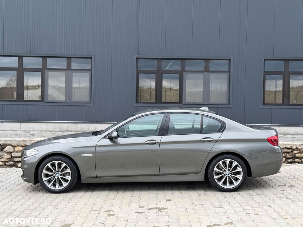 BMW Seria 5 520d xDrive Aut. Modern Line - 12