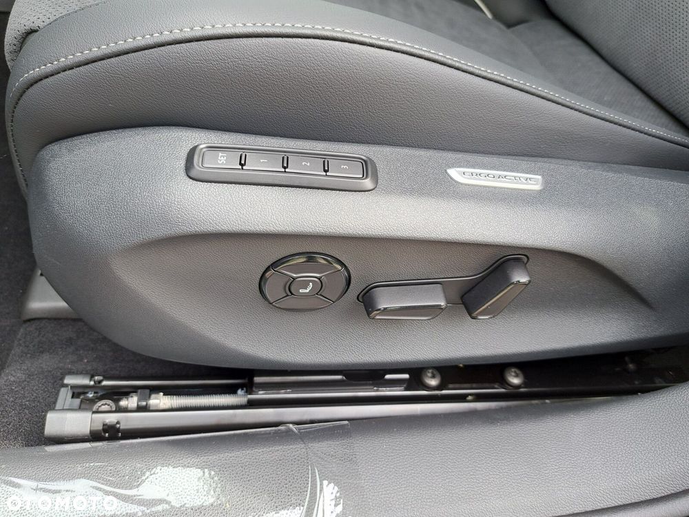 Volkswagen Passat - 12