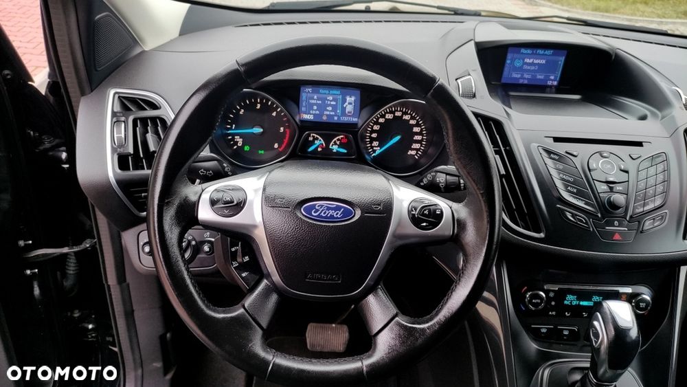 Ford Kuga 2.0 TDCi 2x4 Titanium - 31