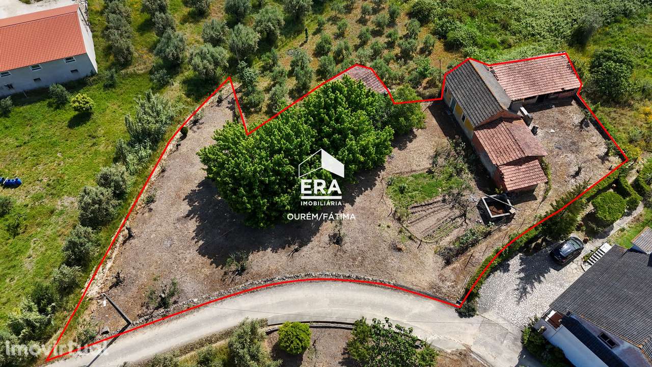 Moradia T3 localizada no Olival - Grande imagem: 2/21