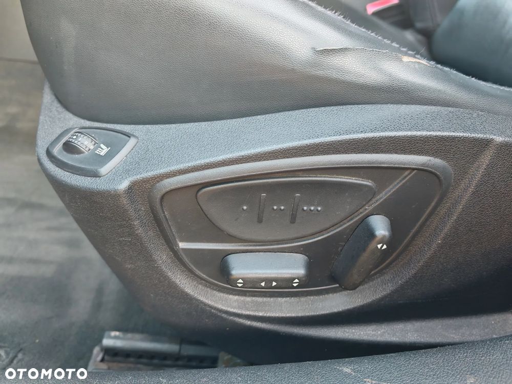 Renault Laguna 2.0 dCi FAP Initiale - 11