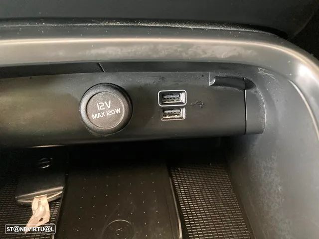 Volvo XC 40 1.5 T5 PHEV R-Design - 30