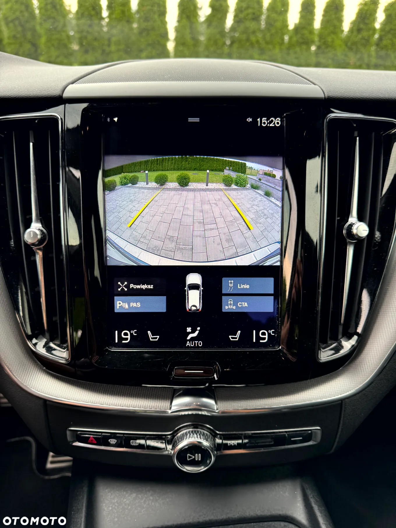 Volvo XC 60 T5 AWD R-Design - 10