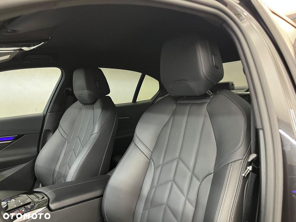 BMW Seria 5 520d xDrive mHEV M Sport - 19