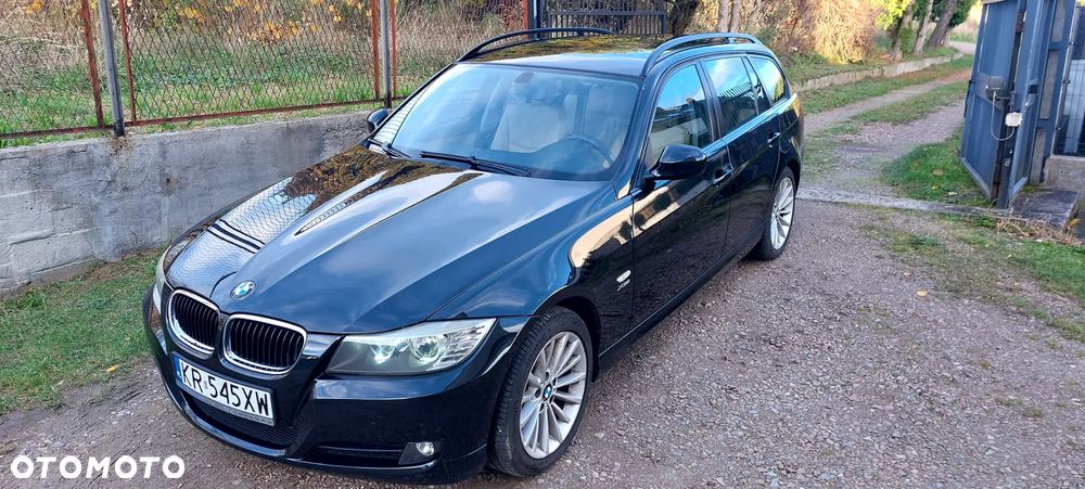 BMW Seria 3 320d xDrive DPF - 4
