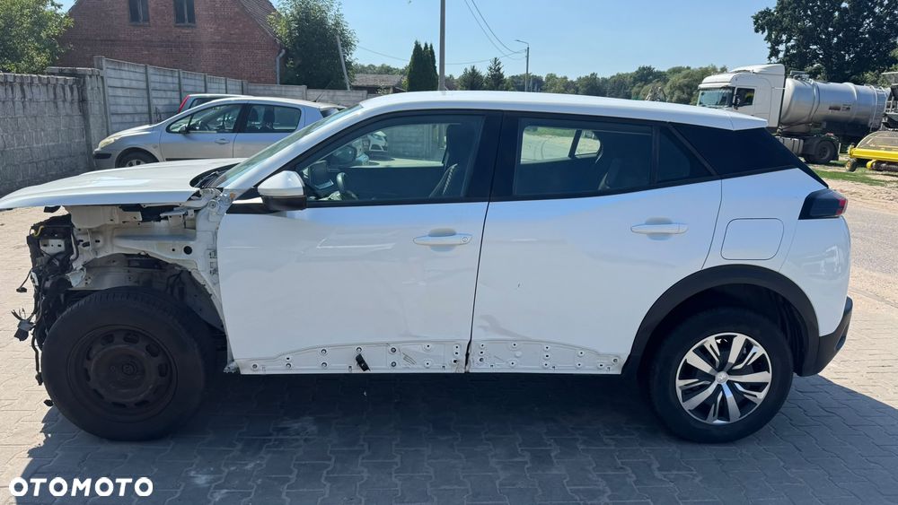 Peugeot 2008 1.5 BlueHDi Allure S&S EAT8 - 12