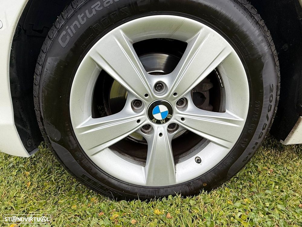 BMW 118 d Aut. Sport Line - 9