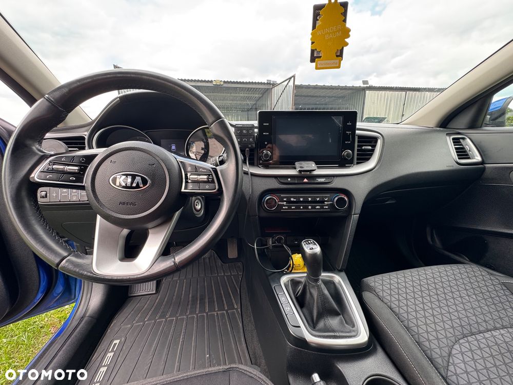 Kia Ceed 1.5 T-GDI M - 15
