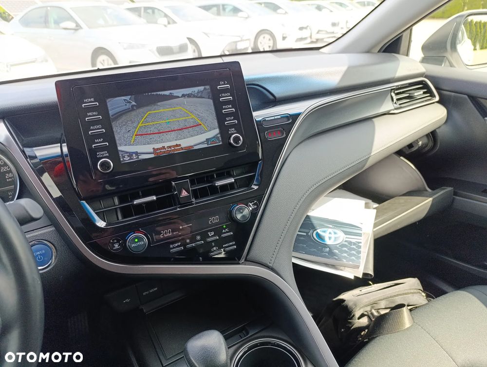 Toyota Camry 2.5 Hybrid Comfort CVT - 19