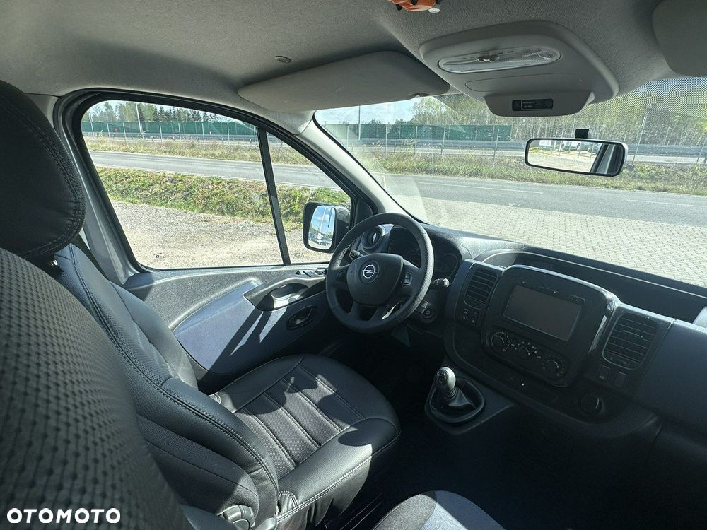 Opel Vivaro - 15