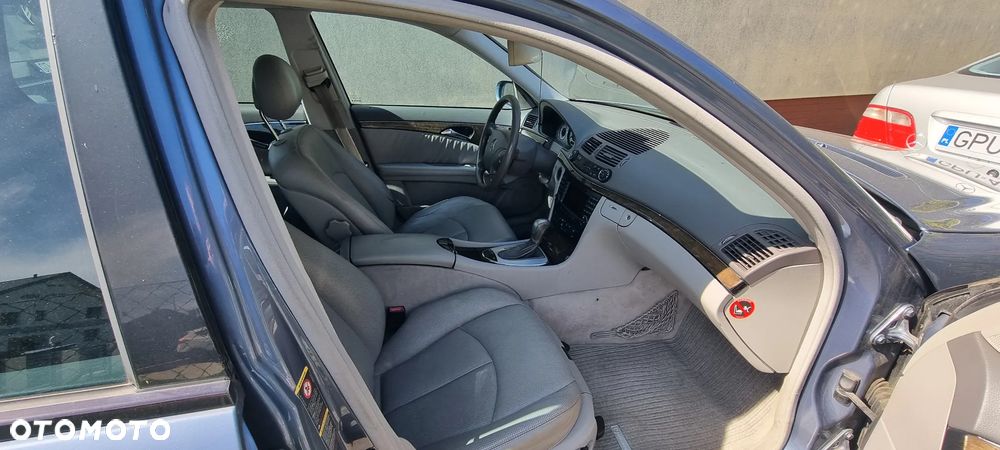 Mercedes-Benz Klasa E 320 T Avantgarde - 13