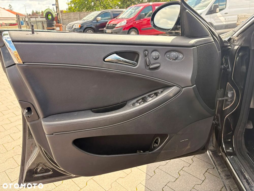 Mercedes-Benz CLS - 21