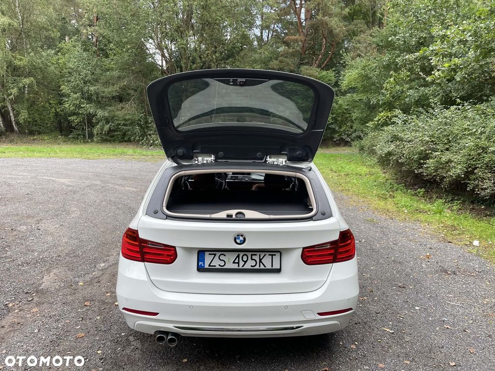 BMW Seria 3 330d Luxury Line - 10