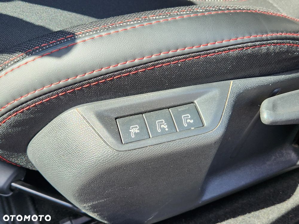 Peugeot 308 PureTech 130 GPF Stop & Start GT - 28