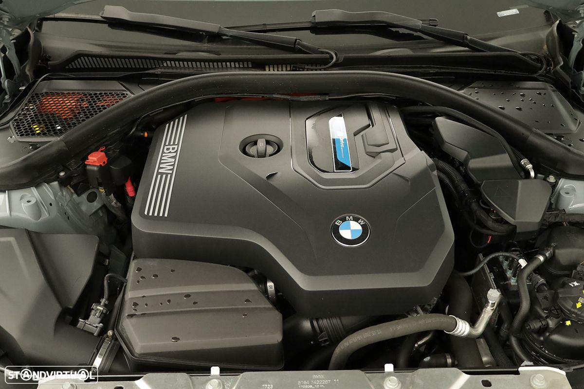 BMW 330 e Touring Pack M Auto - 28