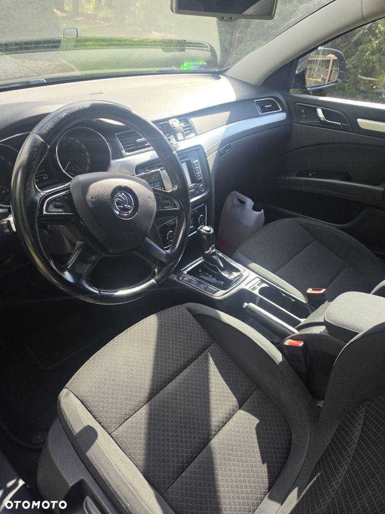 Skoda Superb 2.0 TDI Ambition DSG - 10