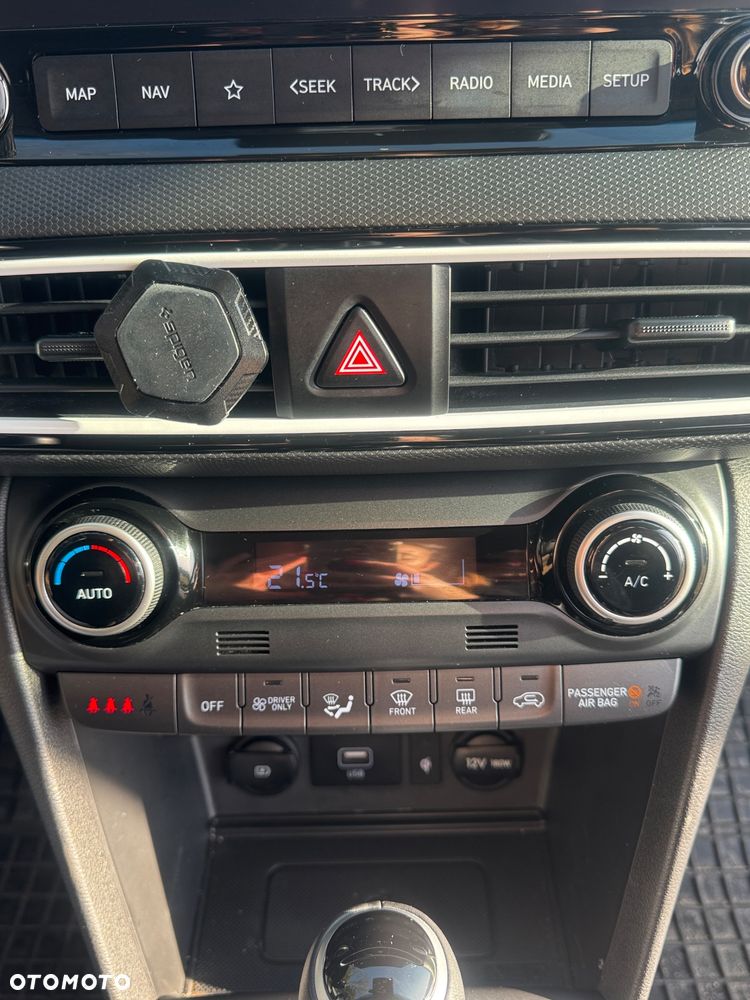 Hyundai Kona - 8