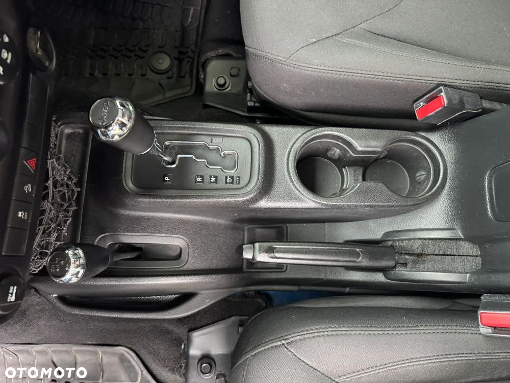Jeep Wrangler - 19