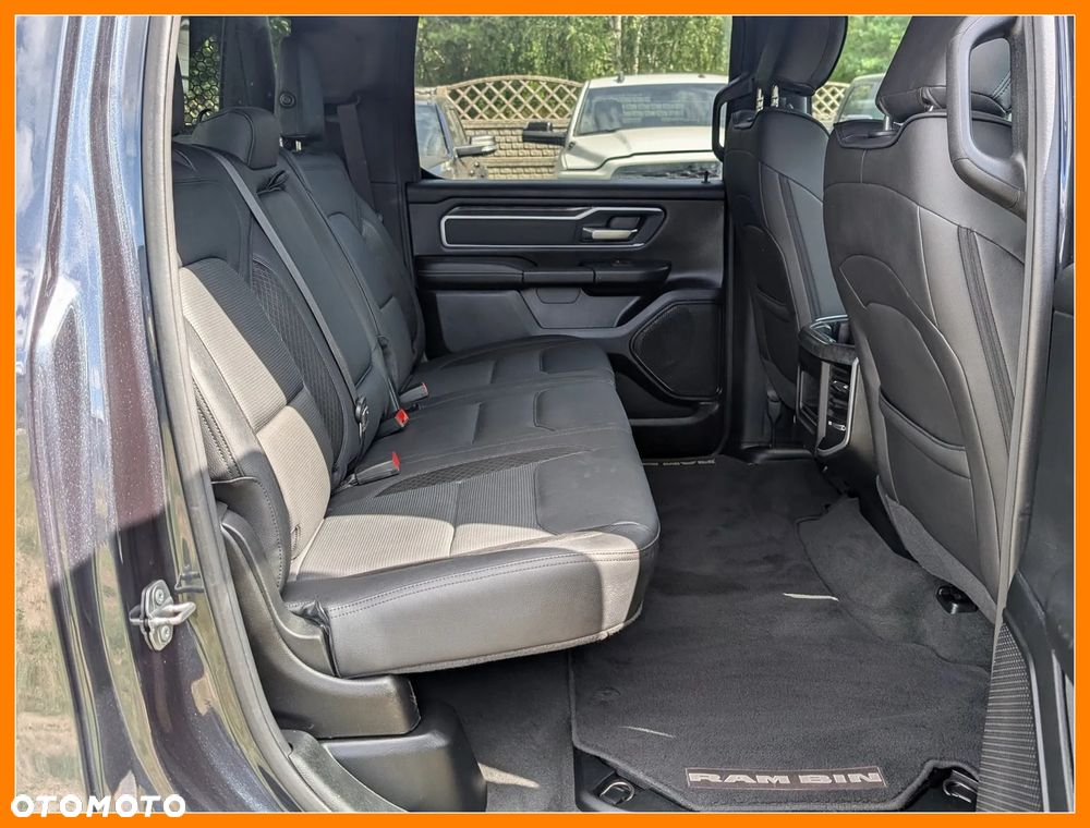 RAM 1500 Crew Cab Shortbed Bighorn - 15