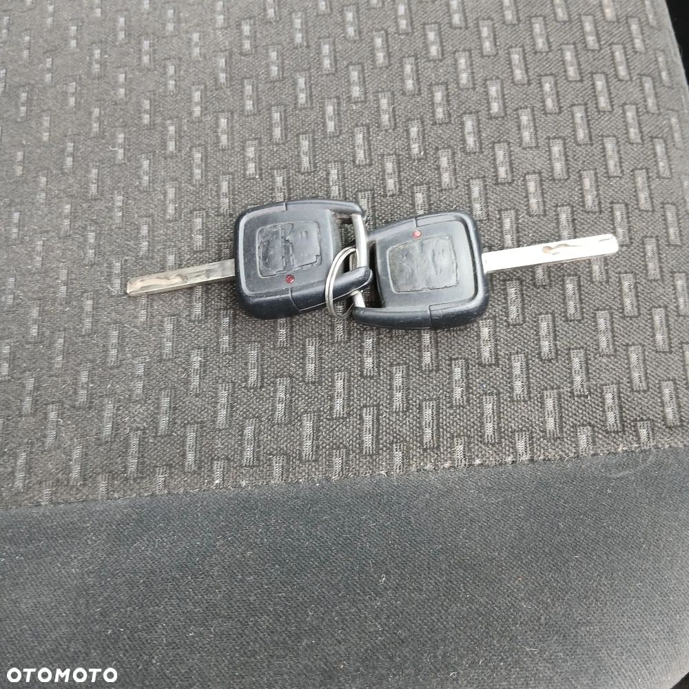 Opel Zafira 1.8 16V Elegance - 12