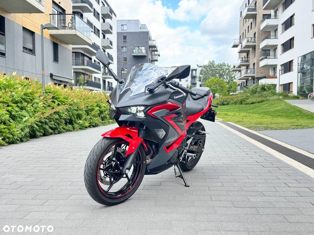 Kawasaki Ninja 500 - 4