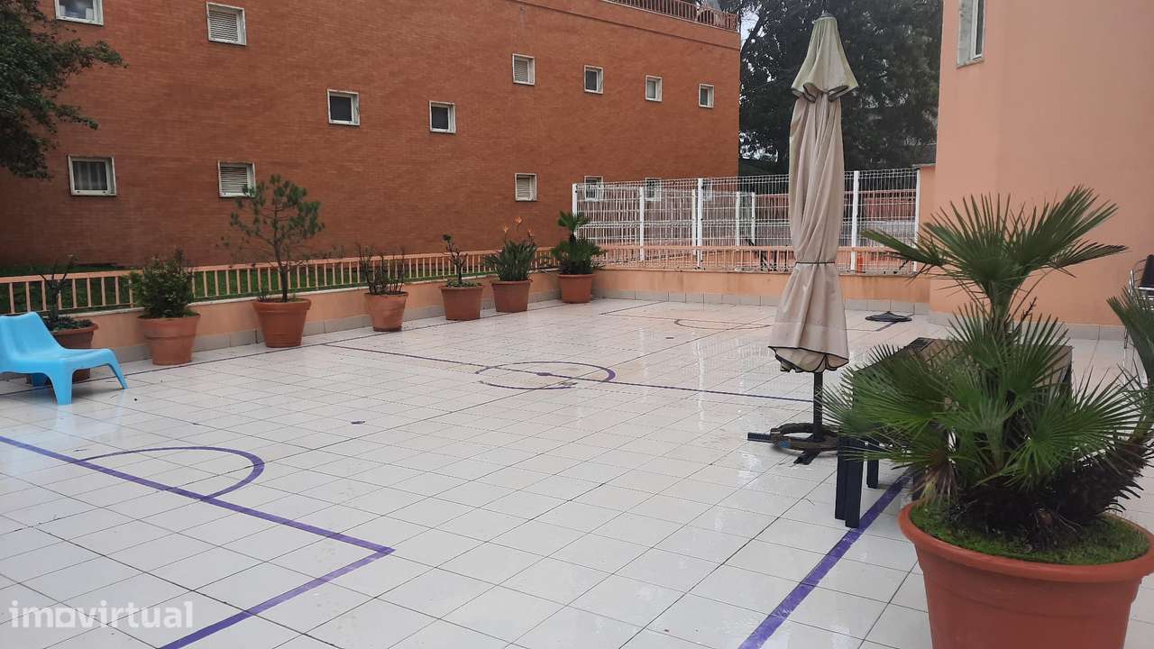 T3 c/ terraço 220m2, garagem e localização privilegiada - Grande imagem: 2/17