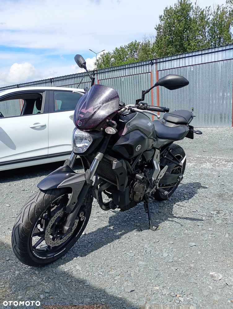 Yamaha MT - 8
