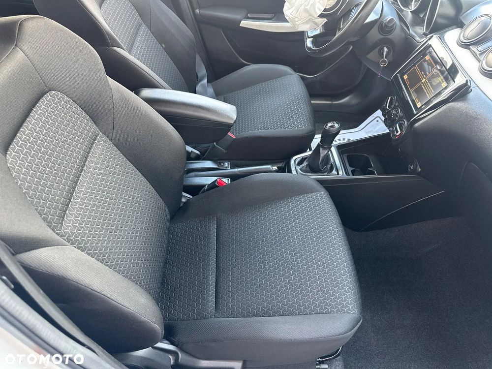 Suzuki Swift 1.2 Premium Plus - 25