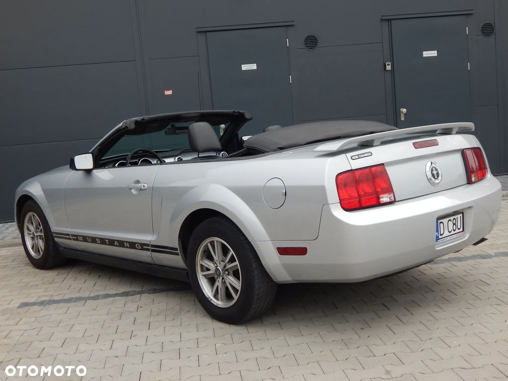 Ford Mustang - 10