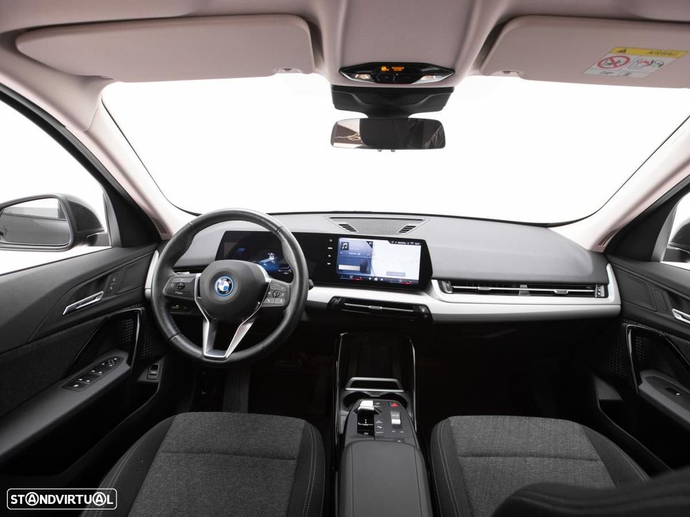 BMW iX1 eDrive20 - 7