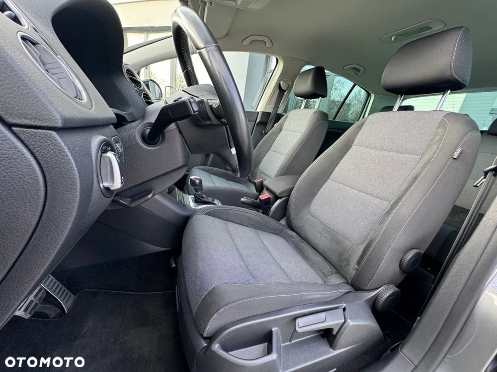 Volkswagen Golf Plus 1.4 TSI Highline DSG - 11