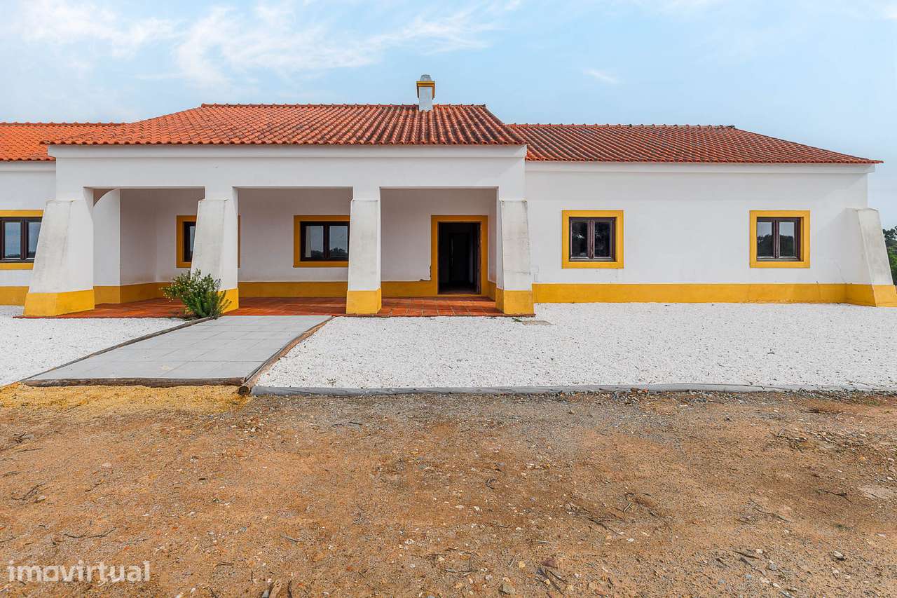 Refúgio Exclusivo no Coração do Alentejo- 21 Hectares de Natureza - Grande imagem: 2/38