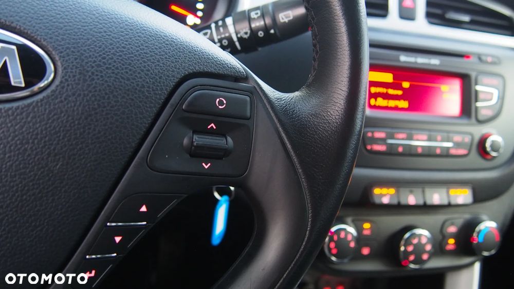 Kia Ceed 1.4 CVVT Dream Team Edition - 8