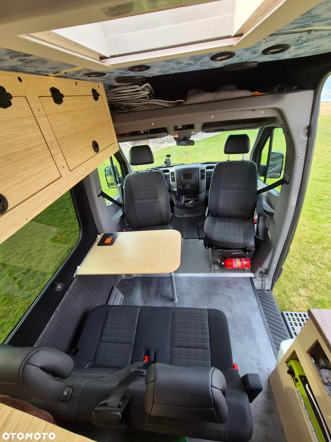 Mercedes-Benz Sprinter 319 - 5