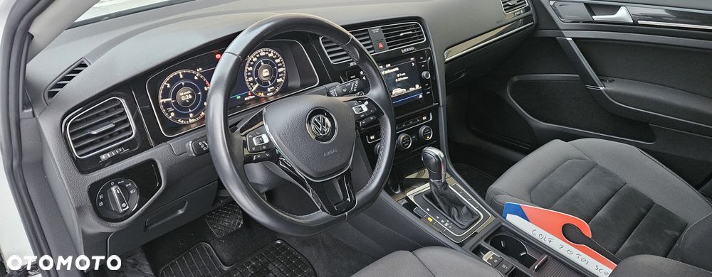 Volkswagen Golf Variant 2.0 TDI SCR DSG Active - 17