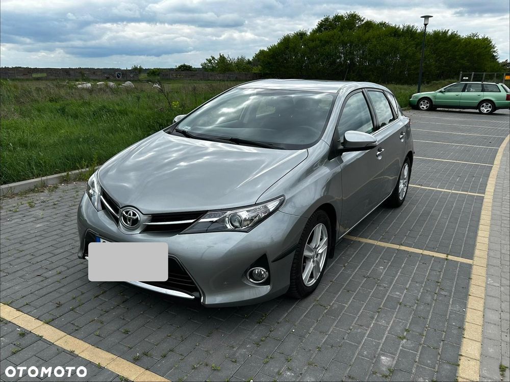 Toyota Auris 1.33 VVT-i Premium - 1