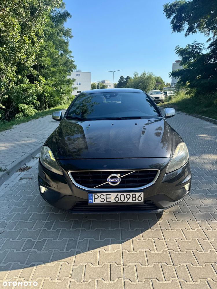 Volvo V40 D2 R-Design - 6