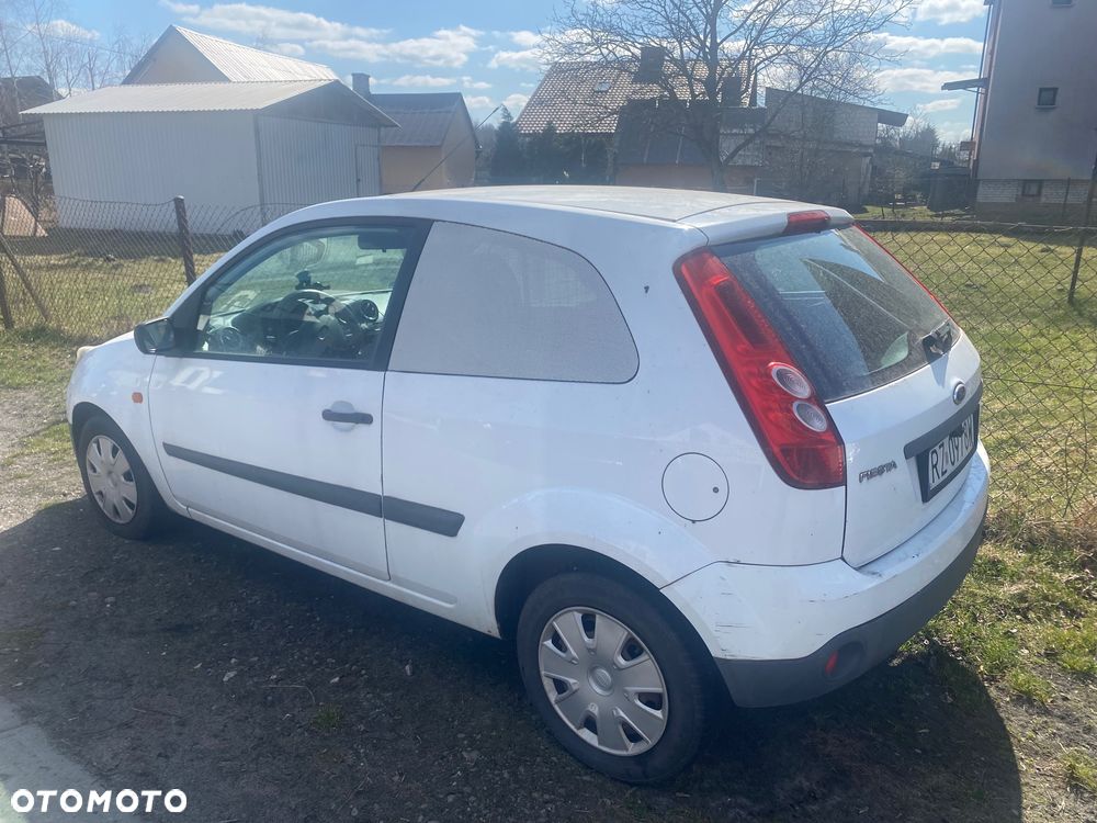 Ford Fiesta 1.4 TDCI - 5