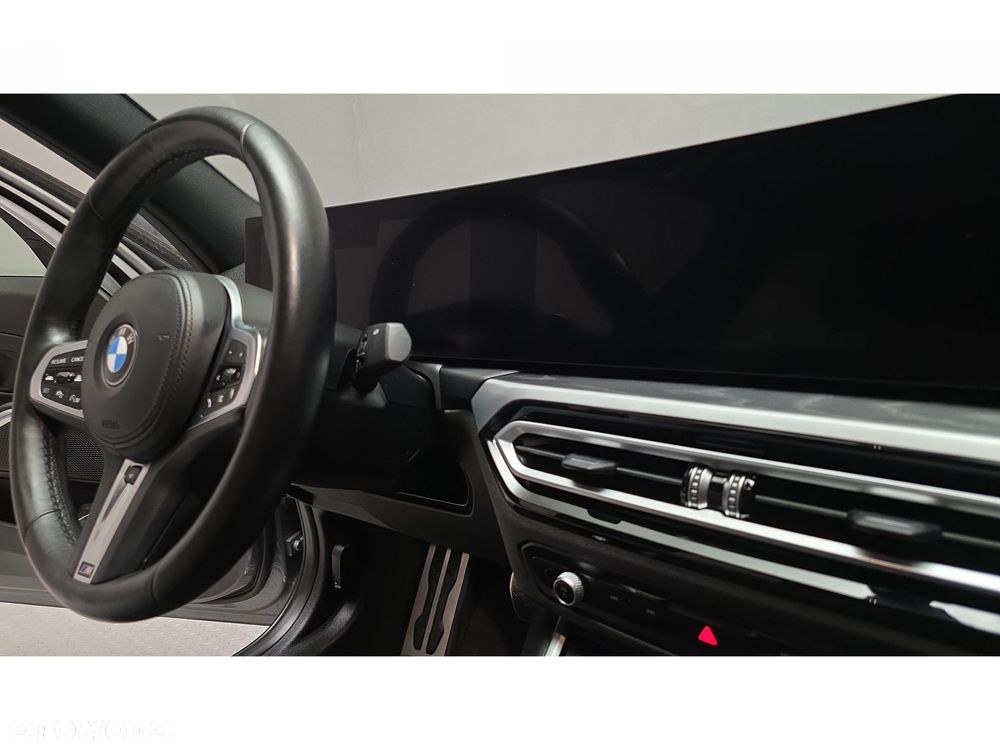 BMW Seria 3 - 32