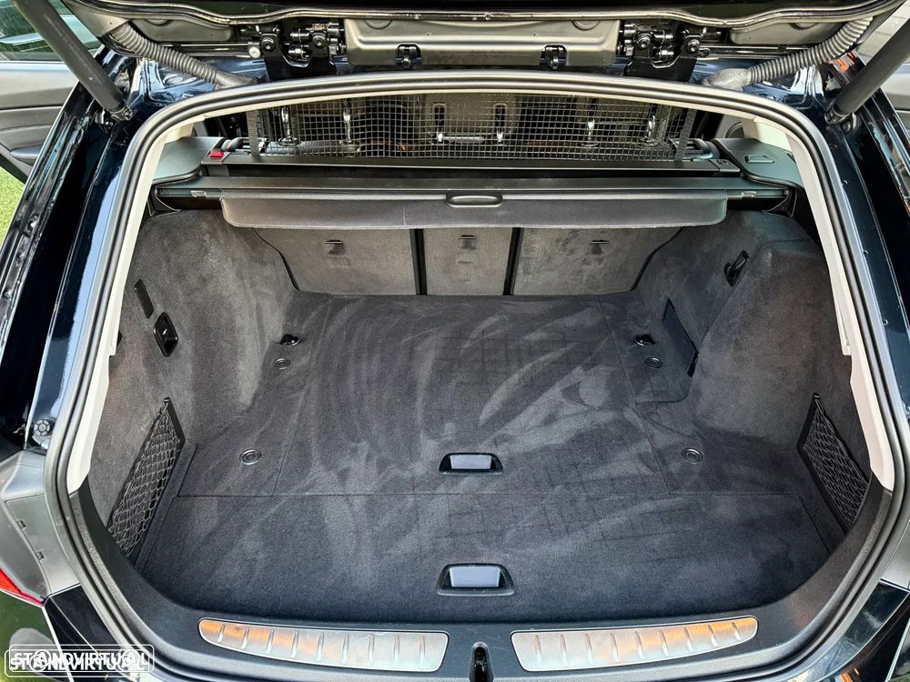 BMW 320 d Touring Ultimate Auto - 19