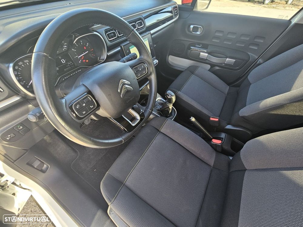 Citroën C3 1.2 PureTech Shine - 19