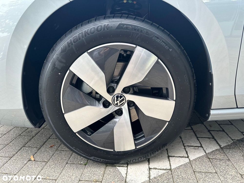 Volkswagen Passat - 35